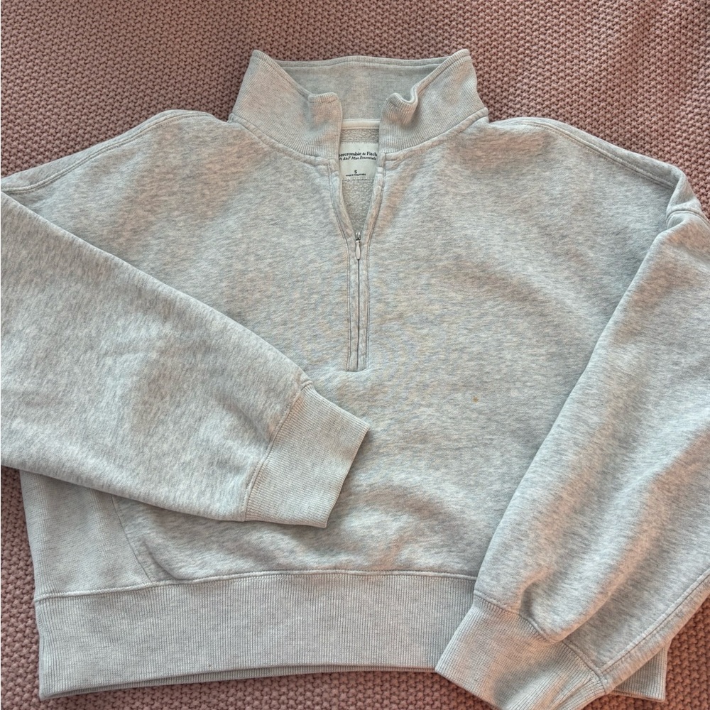 Abercrombie & Fitch Light Gray Half-Zip